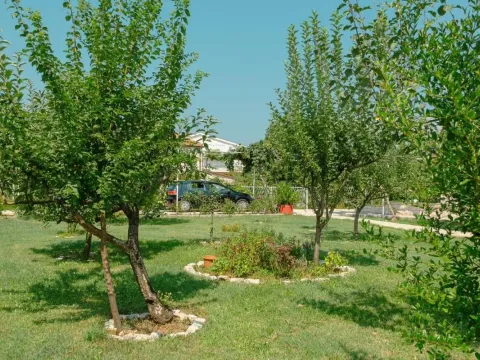 Sale, house, 400m², Zagorič, Podgorica - image 6