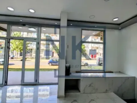 Izdavanje, poslovni prostor, 115m², Stari Aerodrom, Podgorica