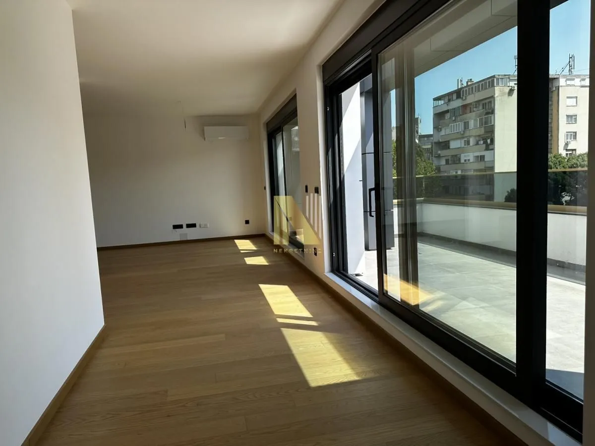 Prodaja, četvorosoban stan, 133m², Grbavica, Novi Sad Sve Podlokacije
