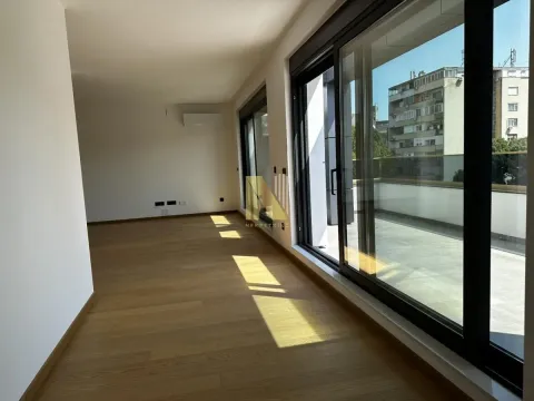 Prodaja, četvorosoban stan, 133m², Grbavica, Novi Sad Sve Podlokacije - image 4