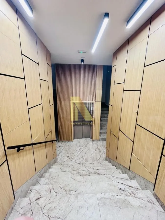 Prodaja, dvosoban stan, 44m², Avijatičarsko naselje, Novi Sad Sve Podlokacije
