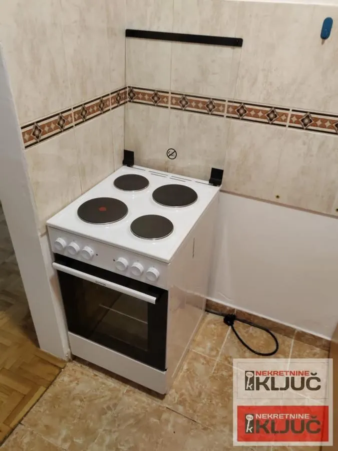 Rent, one bedroom apartment, 33m², Adamovićevo Naselje, Novi Sad Sve Podlokacije