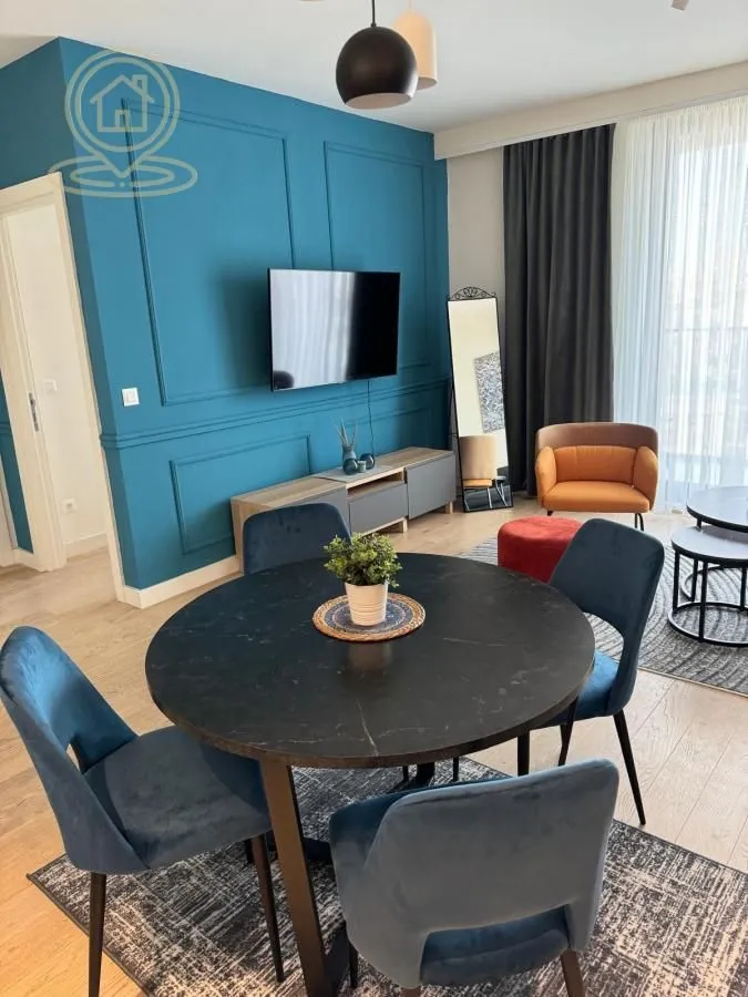 Izdavanje, dvosoban stan, 52m², Savski Venac, Beograd