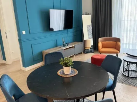 Izdavanje, dvosoban stan, 52m², Savski Venac, Beograd - image 1