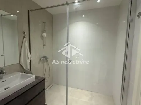 Izdavanje, četvorosoban stan, 123m², Savski Venac, Beograd - image 10