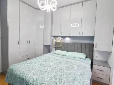 Prodaja, jednosoban stan, 44m², Stari Aerodrom, Podgorica - image 4