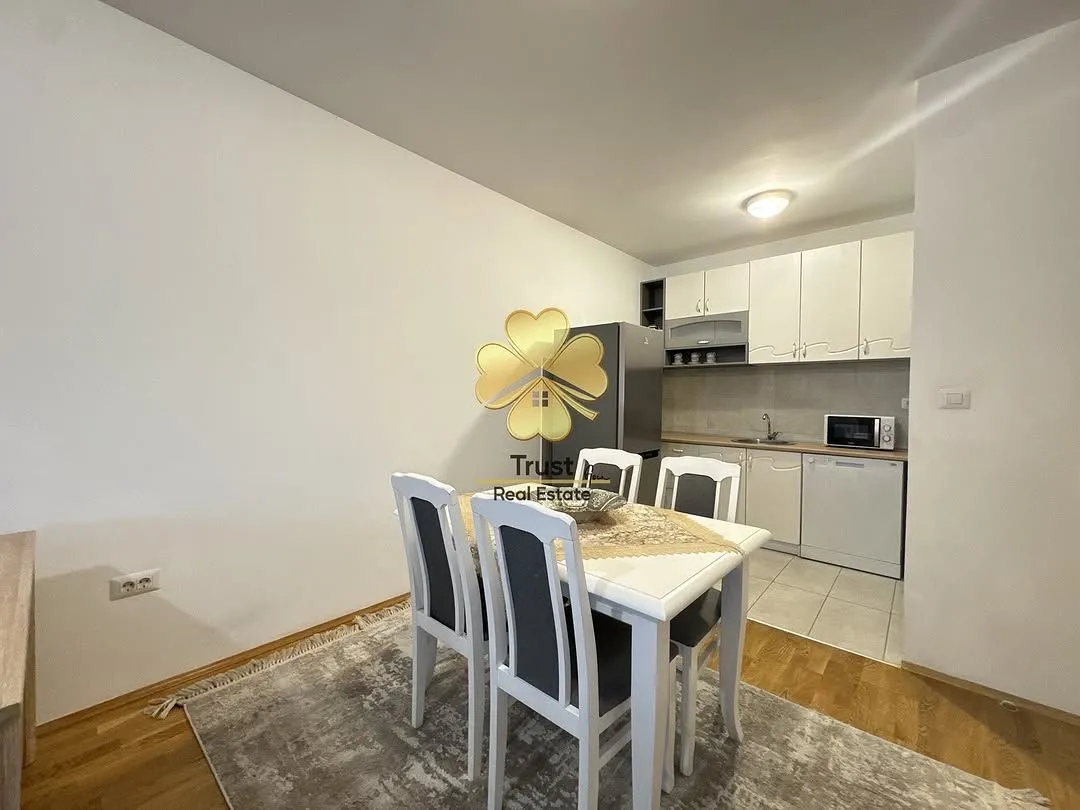 Izdavanje, jednosoban stan, 50m², Stari Aerodrom, Podgorica