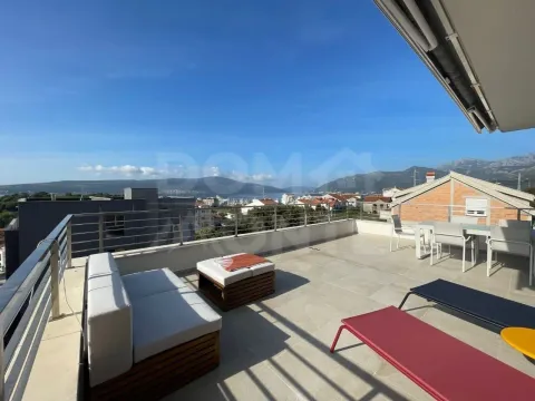 Izdavanje, trosoban stan, 90m², Tivat, Crna Gora - image 15