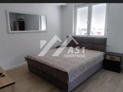 Rent, office space, 350m², Petrovaradin, Novi Sad - image 10