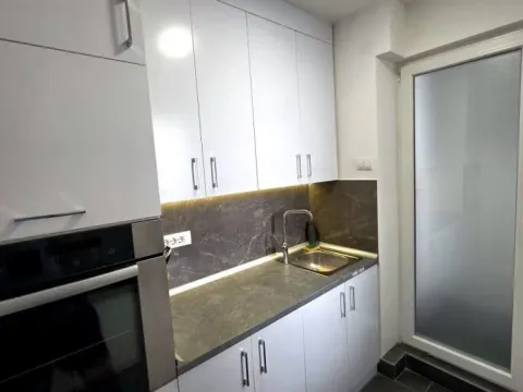 Rent, one bedroom apartment, 46m², Savski Venac, Beograd - image 3