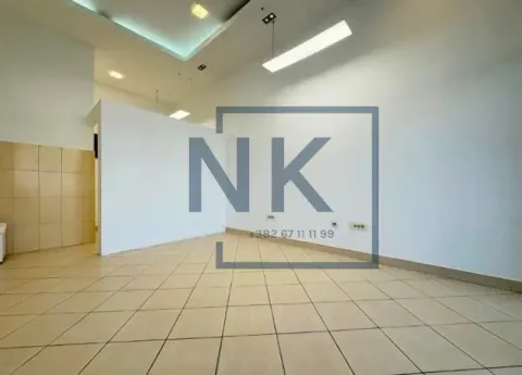 Rent, office space, 25m², Stari Aerodrom, Podgorica - image 2
