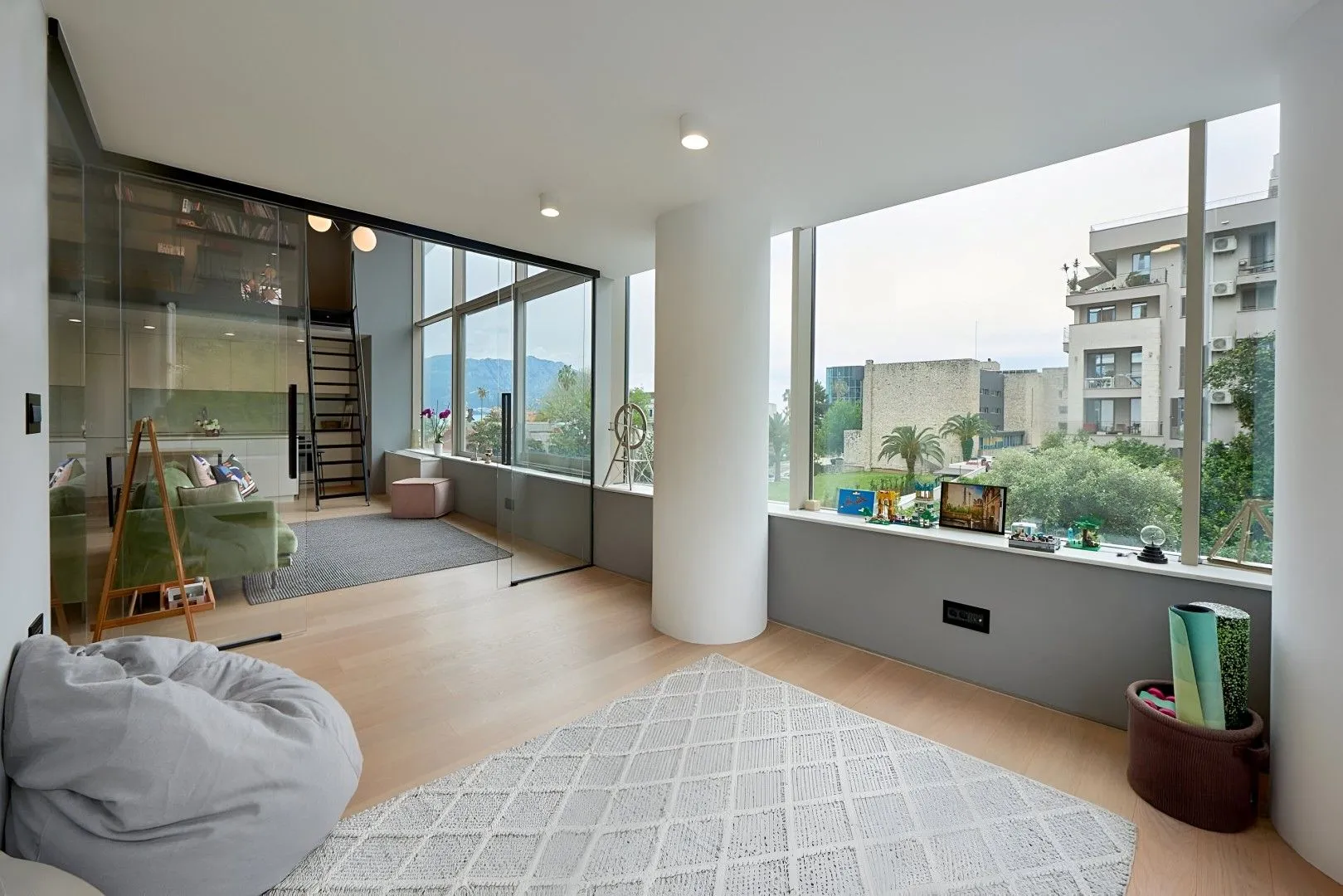 Prodaja, dvosoban stan, 100m², Centar, Budva