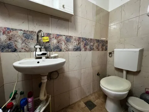 Prodaja, kuća, 139m², Petrovaradin, Novi Sad - image 32