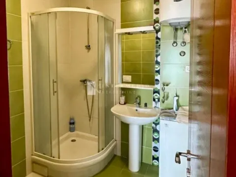 Rent, two bedroom apartment, 105m², Topla, Herceg Novi - image 9