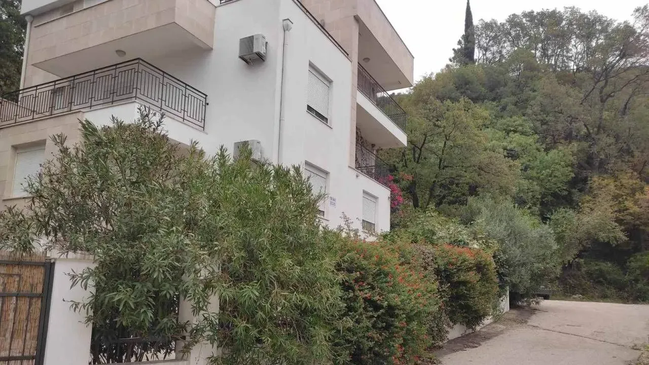 Sale, house, 400m², Petrovac, Budva