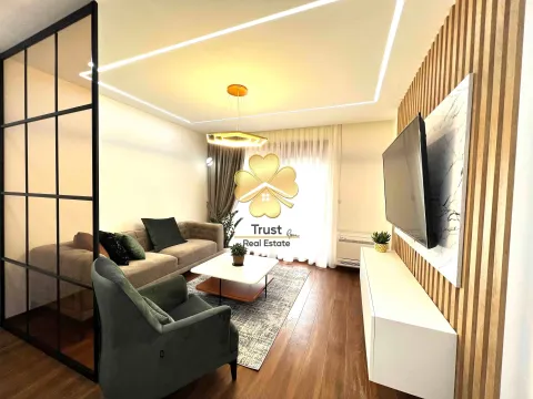 Izdavanje, dvosoban stan, 72m², Master Kvart, Podgorica