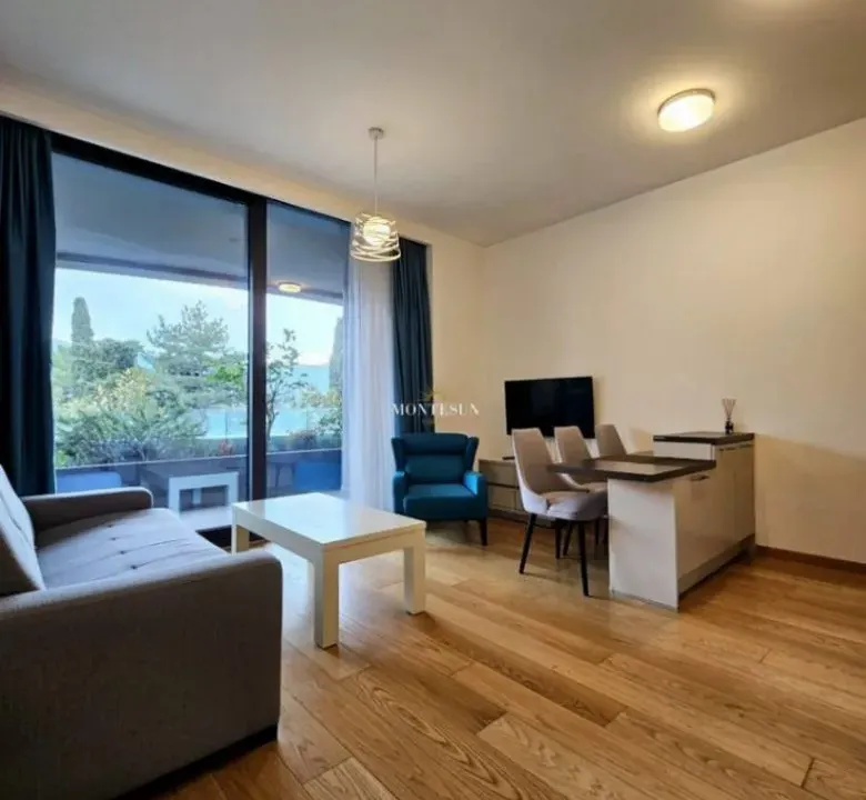 Izdavanje, jednosoban stan, 56m², Budva, Crna Gora