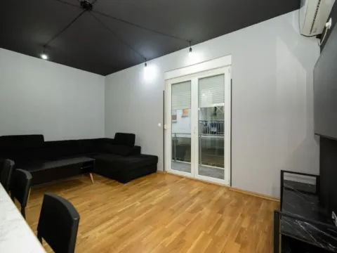 Izdavanje, jednosoban stan, 63m², Momišići, Podgorica - image 8