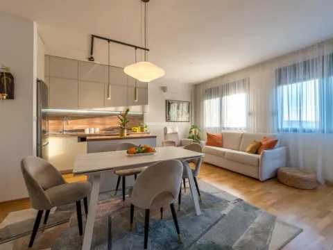 Prodaja, dvosoban stan, 63m², Tivat, Crna Gora - image 3