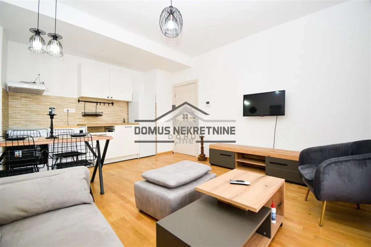 Rent, one bedroom apartment, 55m², Centar, Podgorica