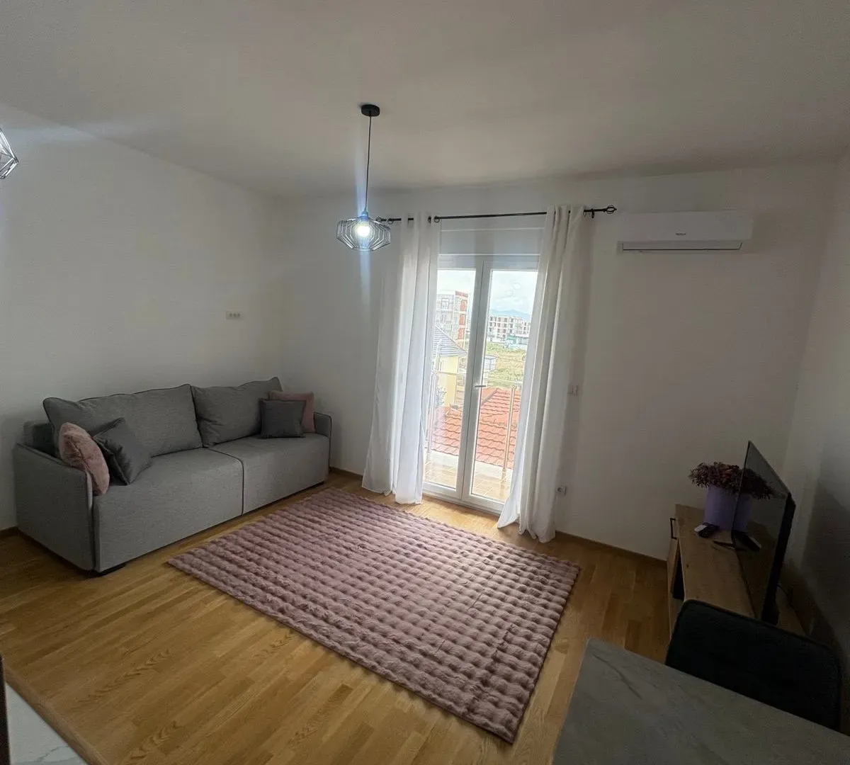 Rent, studio apartment, 33m², Zabjelo, Podgorica