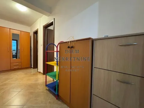 Izdavanje, jednosoban stan, 45m², Tološi, Podgorica - image 8