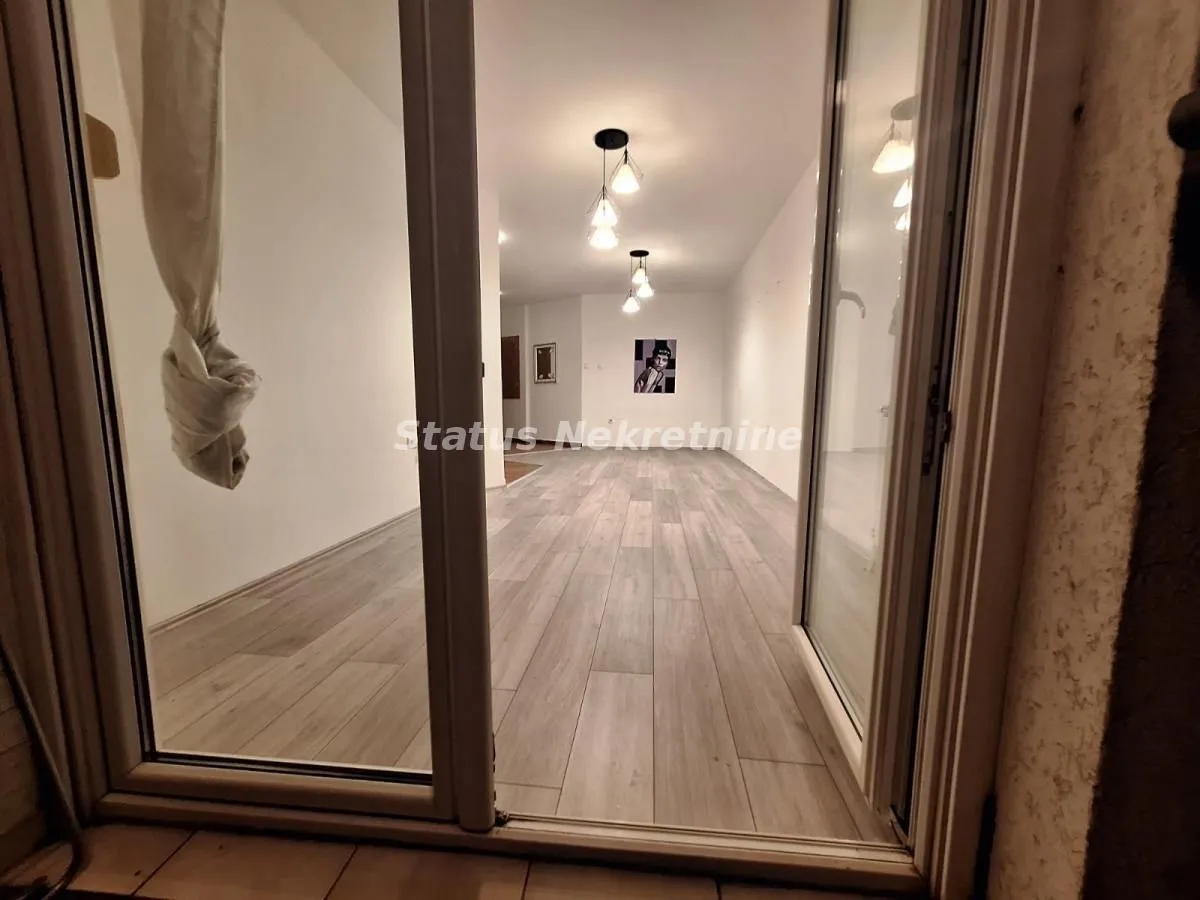 Prodaja, garsonjera, 35m², Bulevar Evrope, Novi Sad Sve Podlokacije