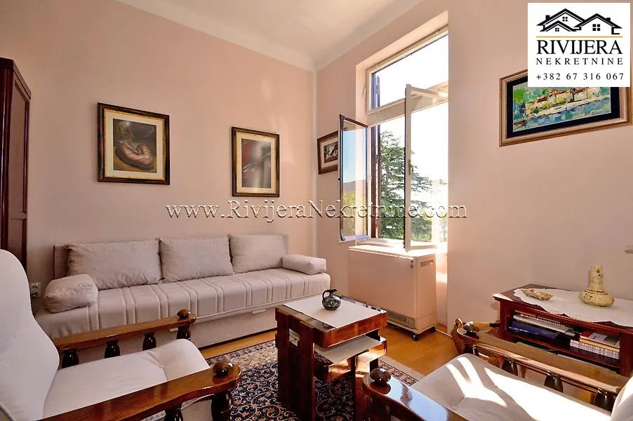 Prodaja, četvorosoban stan, 177m², Centar, Herceg Novi