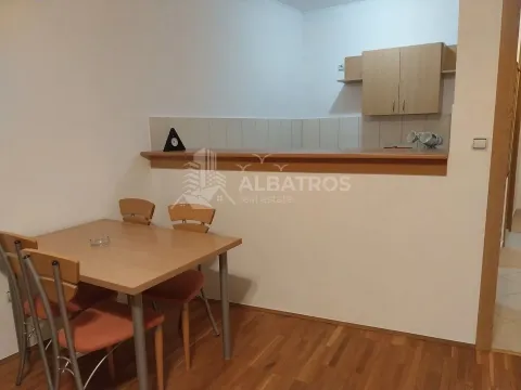 Rent, one bedroom apartment, 50m², Šušanj, Bar - image 6