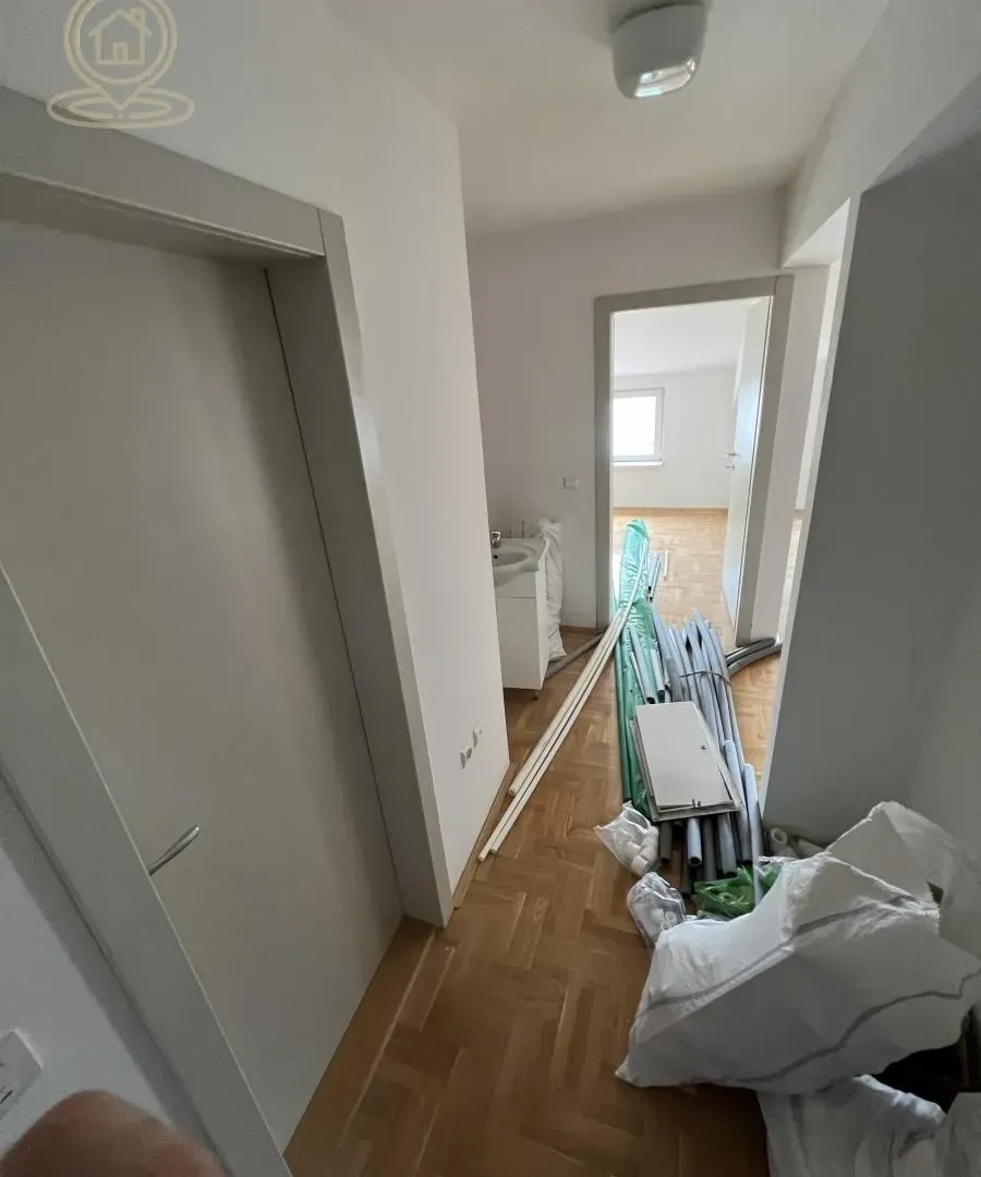 Sale, three bedroom apartment, 54m², Medijana, Niš