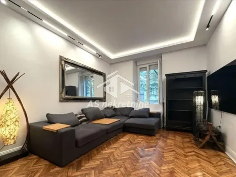 Izdavanje, dvosoban stan, 46m², Stari Grad, Beograd