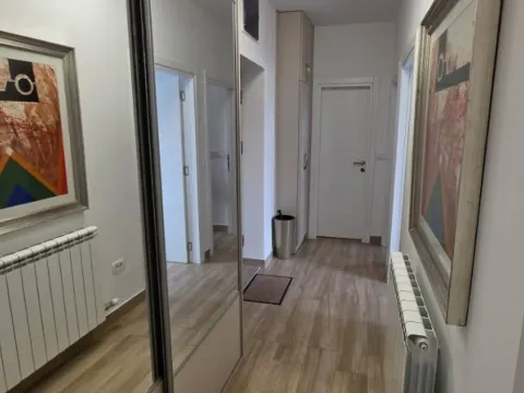 Prodaja, dvosoban stan, 57m², Centar, Žabljak - image 7