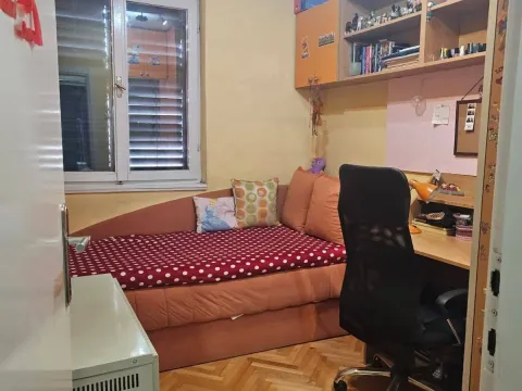 Prodaja, četvorosoban stan, 92m², Lepa Kata, Podgorica - image 4