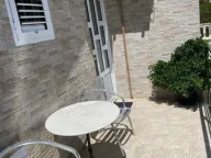 Rent, studio apartment, 35m², Tripovići, Tivat - image 2