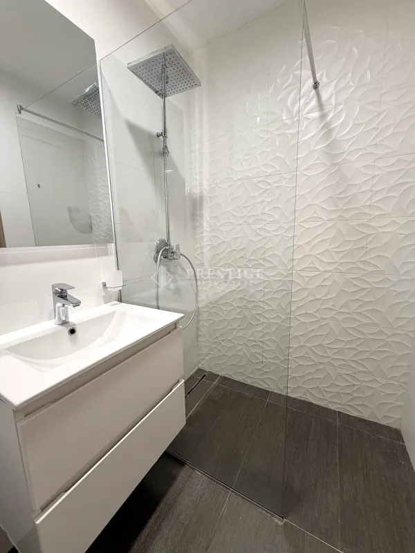 Izdavanje, jednosoban stan, 53m², Master Kvart, Podgorica