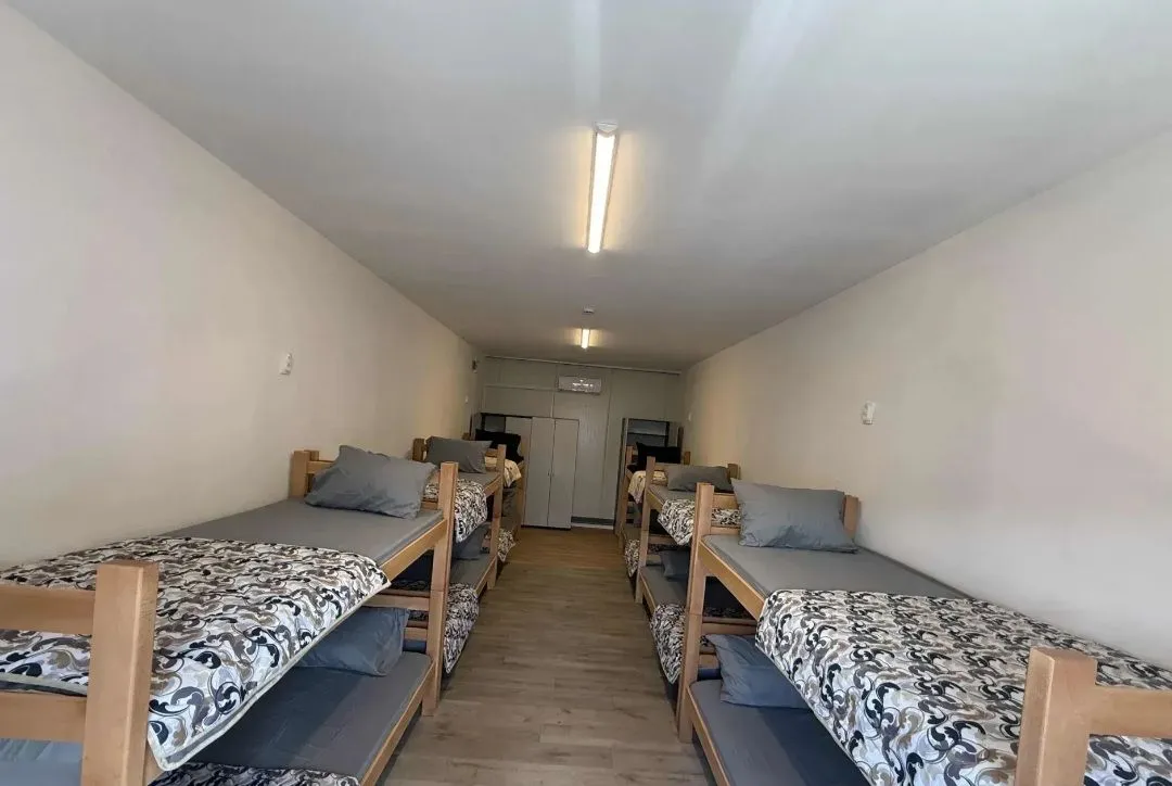 Izdavanje, kuća, 320m², Dobanovci, Surčin