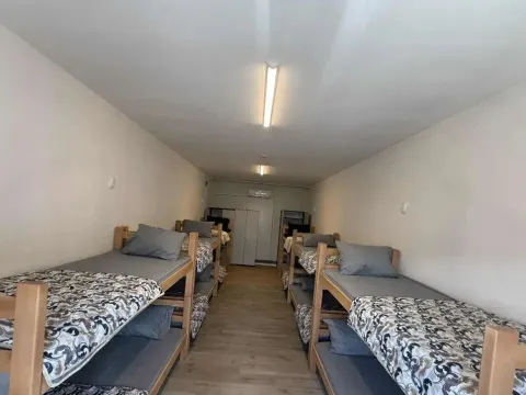 Izdavanje, kuća, 320m², Dobanovci, Surčin - image 5