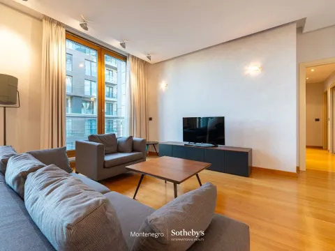 Prodaja, dvosoban stan, 106m², Kod Capital Plaze, Podgorica - image 4