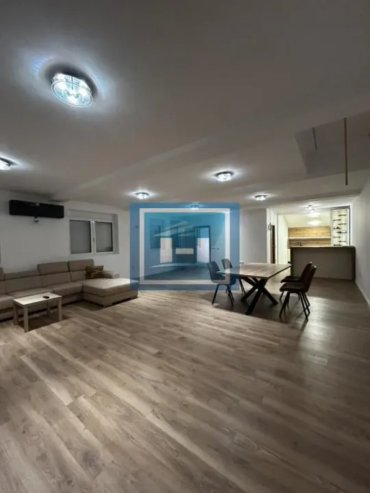 Rent, two bedroom apartment, 130m², Gloždak, Paraćin