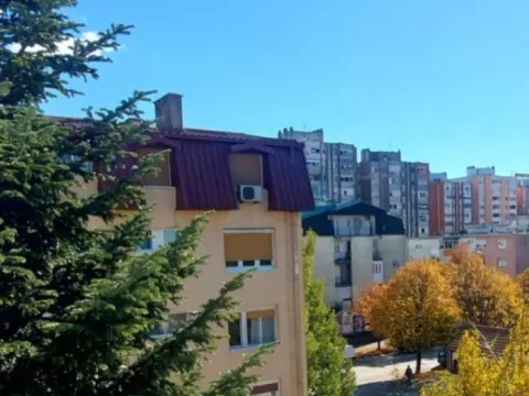 Prodaja, trosoban stan, 68m², Centar, Nikšić - image 2