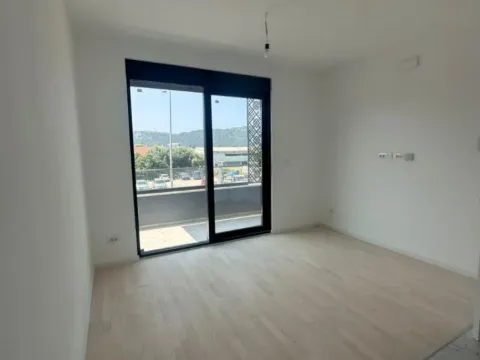 Prodaja, garsonjera, 40m², Bar, Crna Gora - image 8