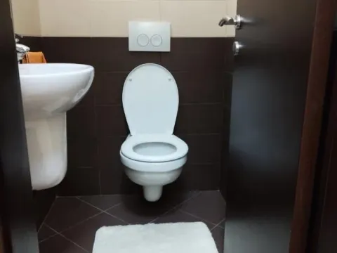 Prodaja, trosoban stan, 71m², Budva, Crna Gora - image 4