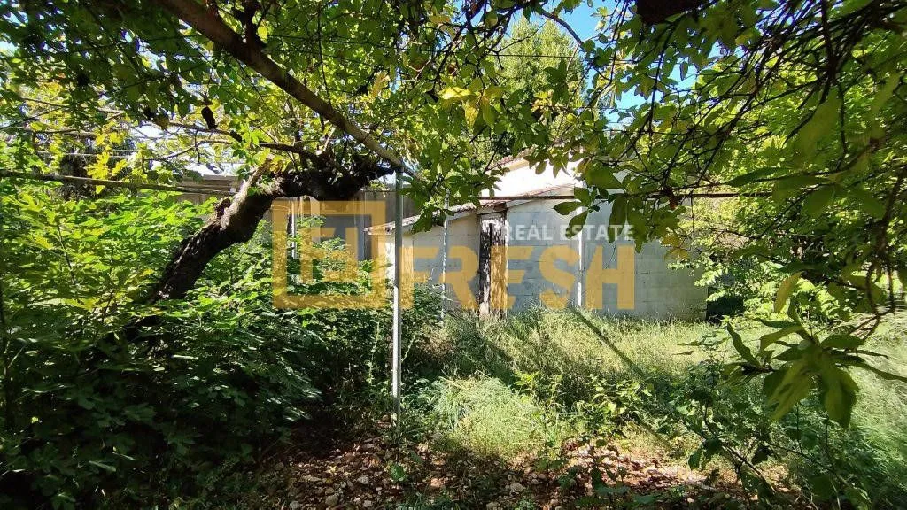 Prodaja, plac, 1300m², Farmaci, Podgorica