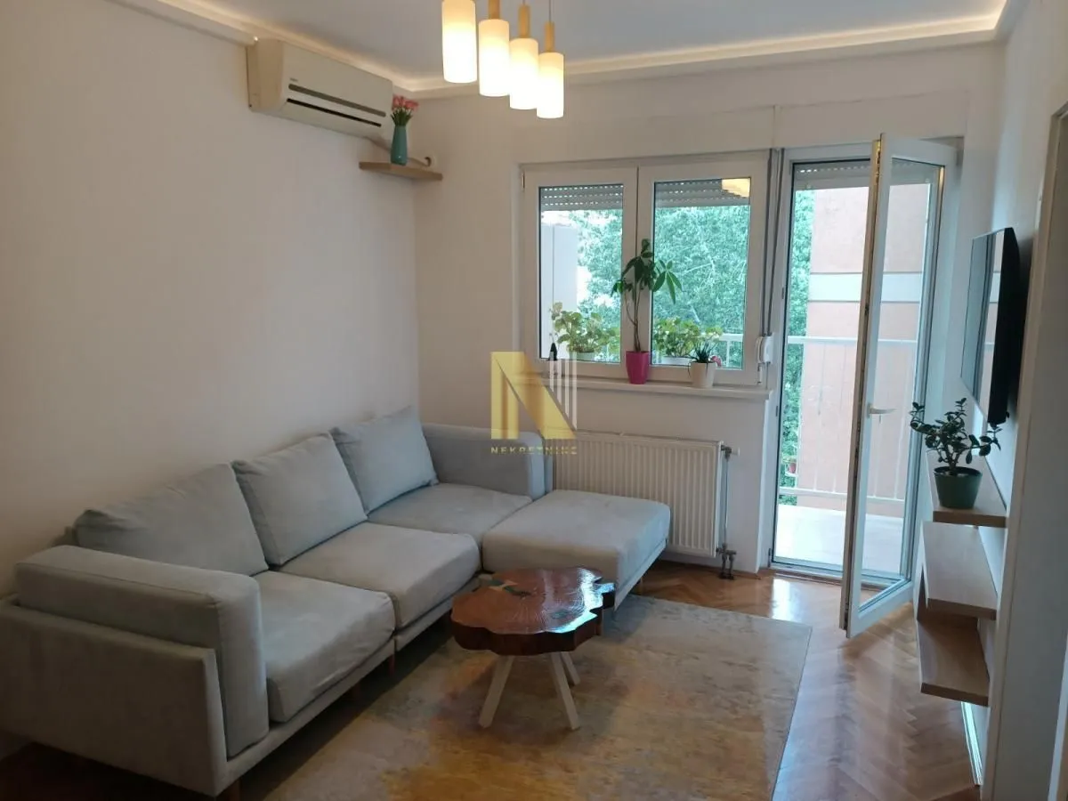 Izdavanje, dvosoban stan, 53m², Adamovićevo Naselje, Novi Sad Sve Podlokacije