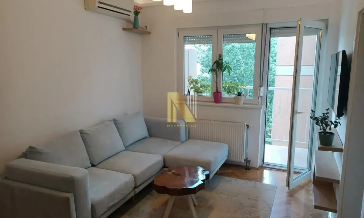 Rent, two bedroom apartment, 53m², Adamovićevo Naselje, Novi Sad Sve Podlokacije