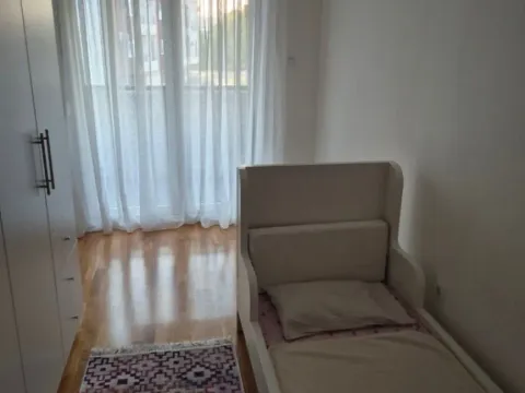 Izdavanje, dvosoban stan, 70m², Ljubović, Podgorica - image 10