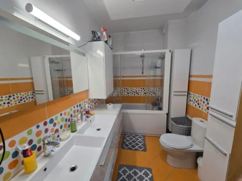 Sale, three bedroom apartment, 136m², Centar, Podgorica - image 10