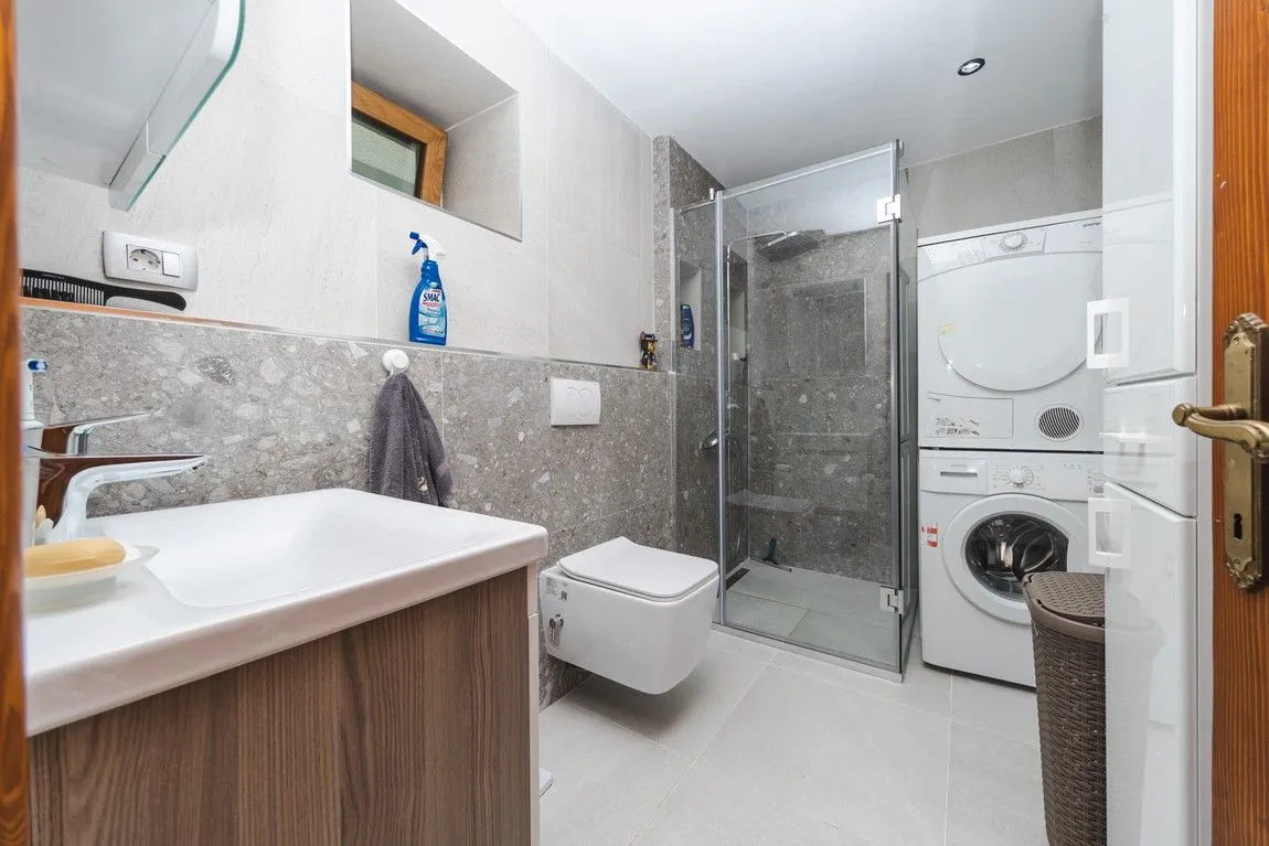 Sale, house, 458m², Kuljače, Budva