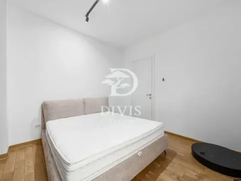 Prodaja, četvorosoban stan, 118m², Crveni Krst, Beograd - image 10