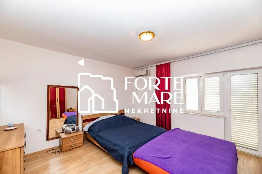 Prodaja, kuća, 266m², Igalo, Herceg Novi